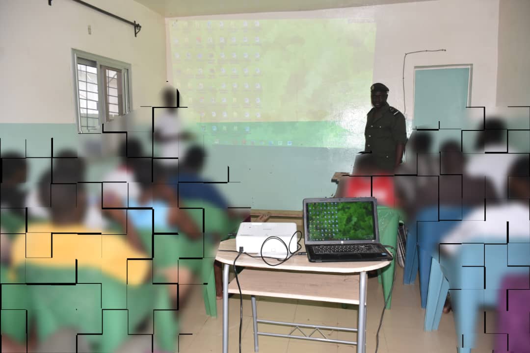 Sébikotane : un détenu ingénieur forme ses codétenus à l’informatique et redonne espoir Sébikotane : un détenu ingénieur forme ses codétenus à l’informatique et redonne espoir