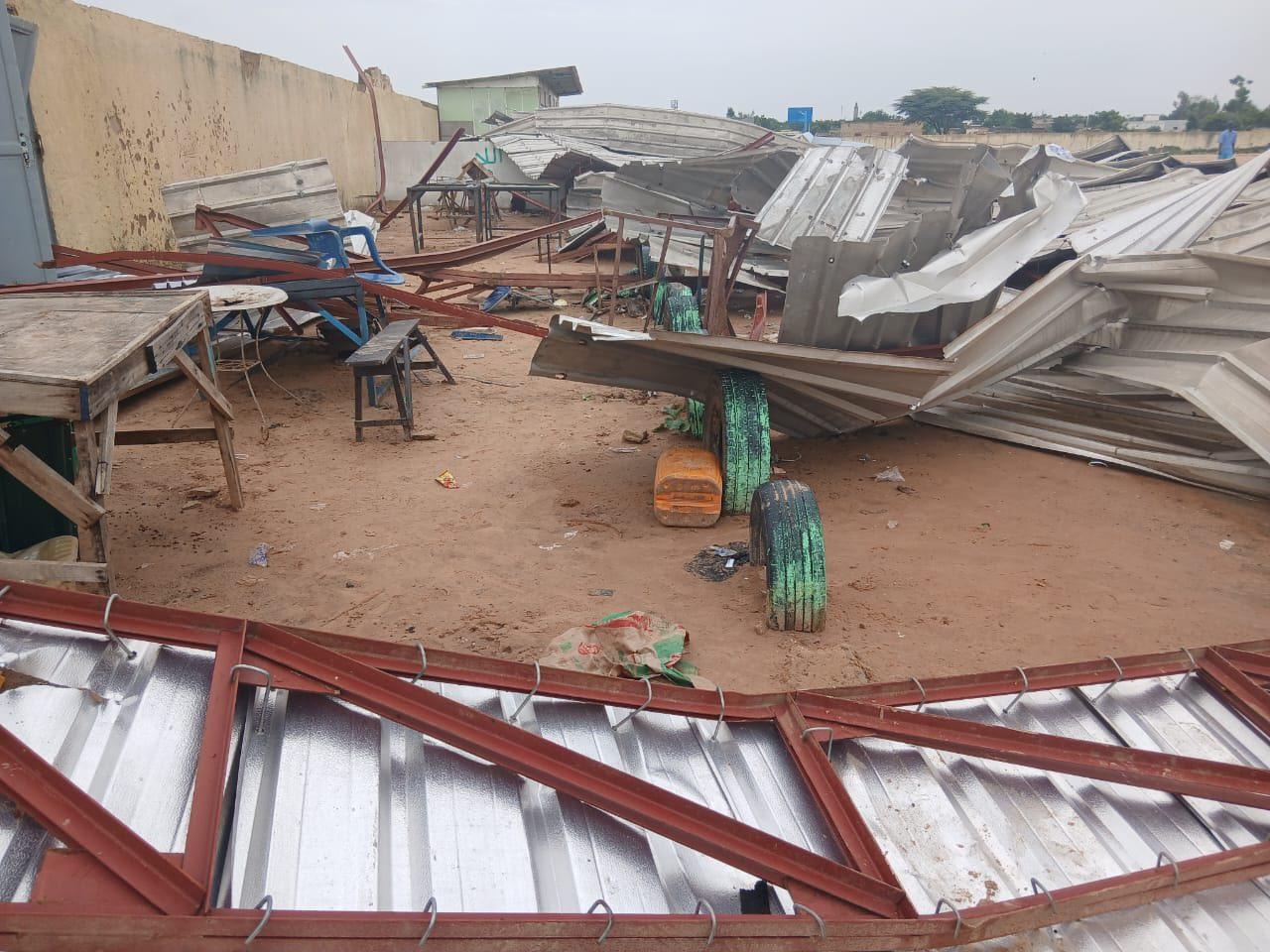 Mbacké : la toiture du stade municipal arrachée par un violent coup de vent, plusieurs blessés signalés