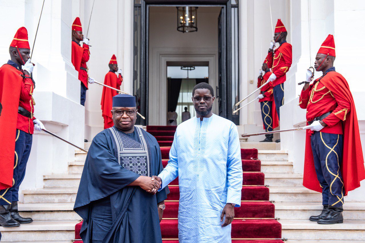 Le président de la Sierra Leone en visite de travail à Dakar