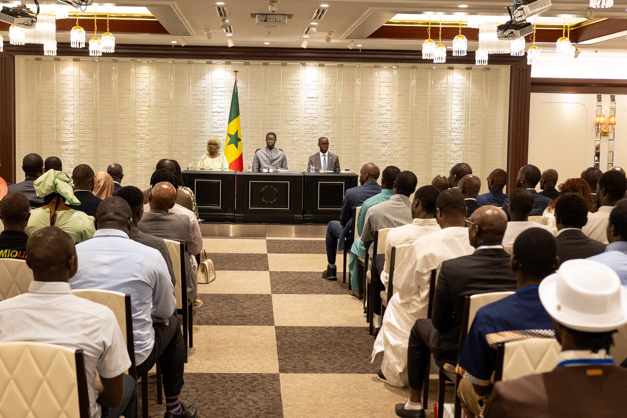 Bassirou Diomaye Faye rencontre la diaspora sénégalaise à Yokohama