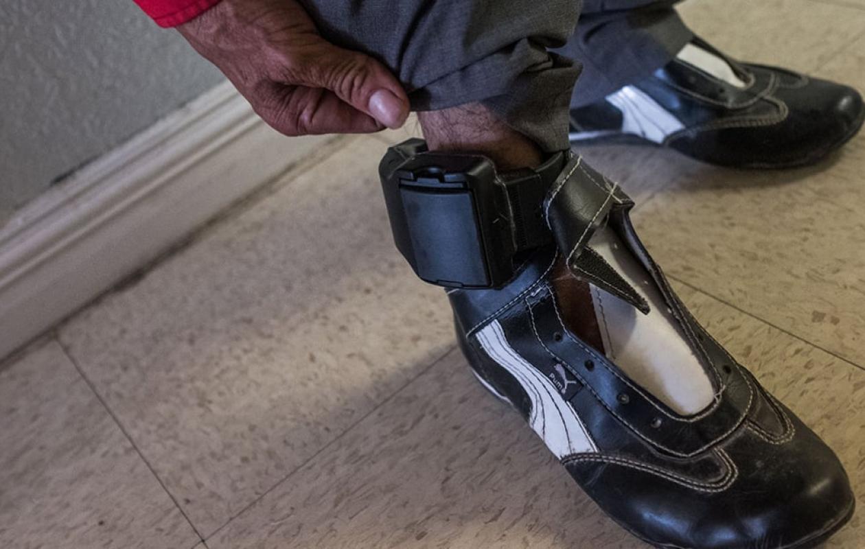 Sénégal : 849 personnes portent un bracelet électronique, selon Ousmane Diagne Sénégal : 849 personnes portent un bracelet électronique, selon Ousmane Diagne