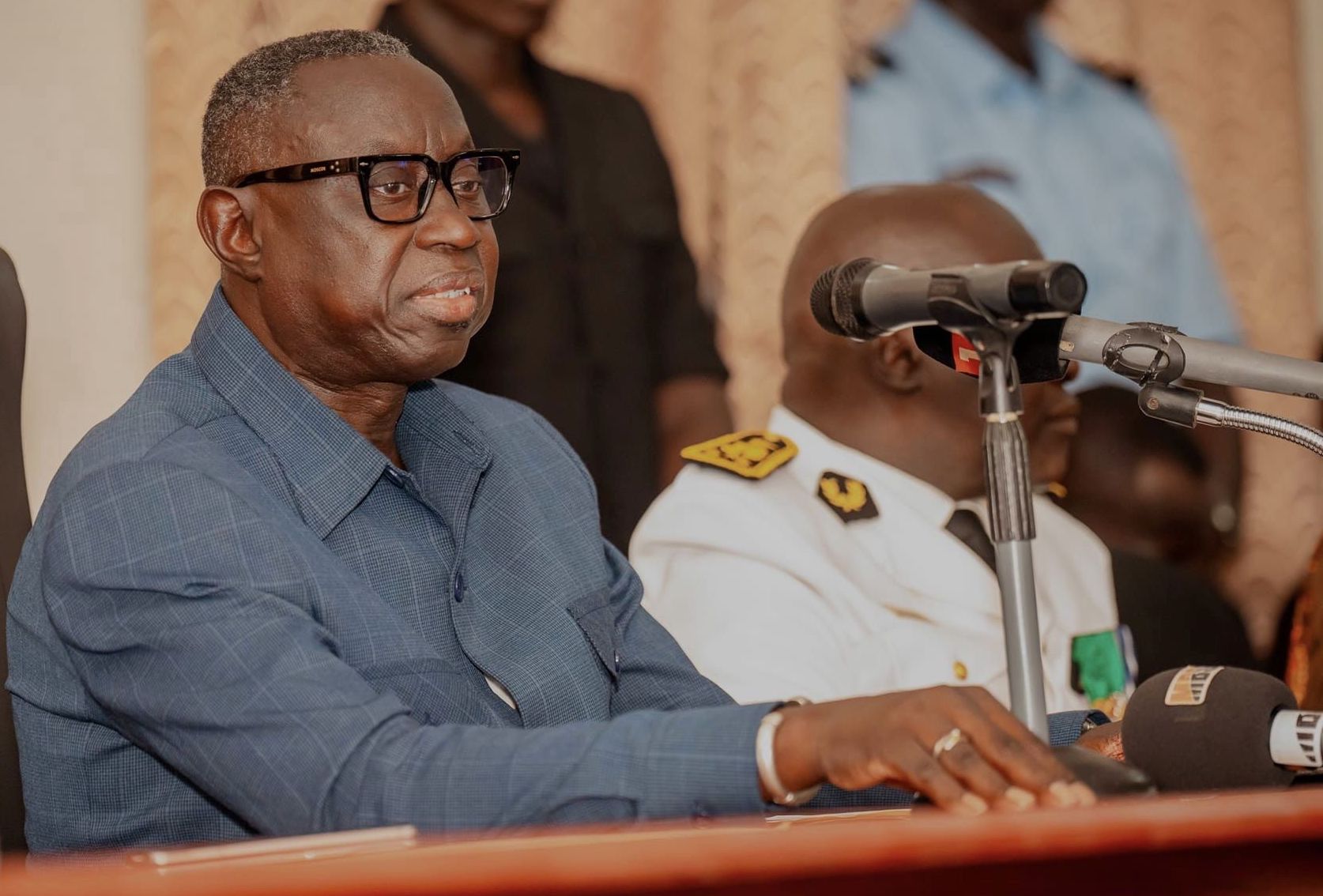 Remaniement : Jean-Baptiste Tine adresse ses remerciements et félicite son successeur Mouhamadou Bamba Cissé