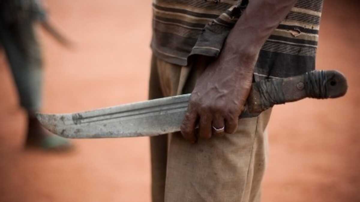 Mboro : une querelle de champ vire à l’agression à la machette