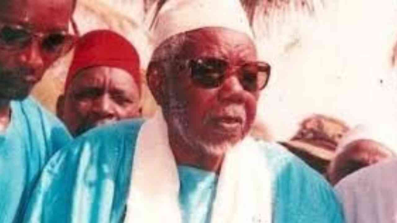 Serigne Abdou Aziz Sy « Dabakh » : 40 ans de califat sous le sceau de l’unité Serigne Abdou Aziz Sy « Dabakh » : 40 ans de califat sous le sceau de l’unité