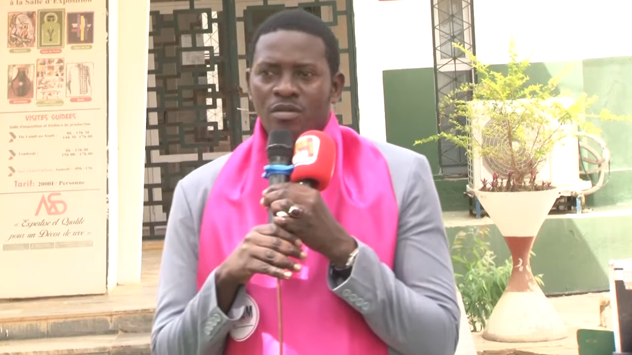 Octobre Rose à Thiès – Forum de PAMASY : Madame Sy revient sur le sigle et les objectifs du mouvement Octobre Rose à Thiès – Forum de PAMASY : Madame Sy revient sur le sigle et les objectifs du mouvement