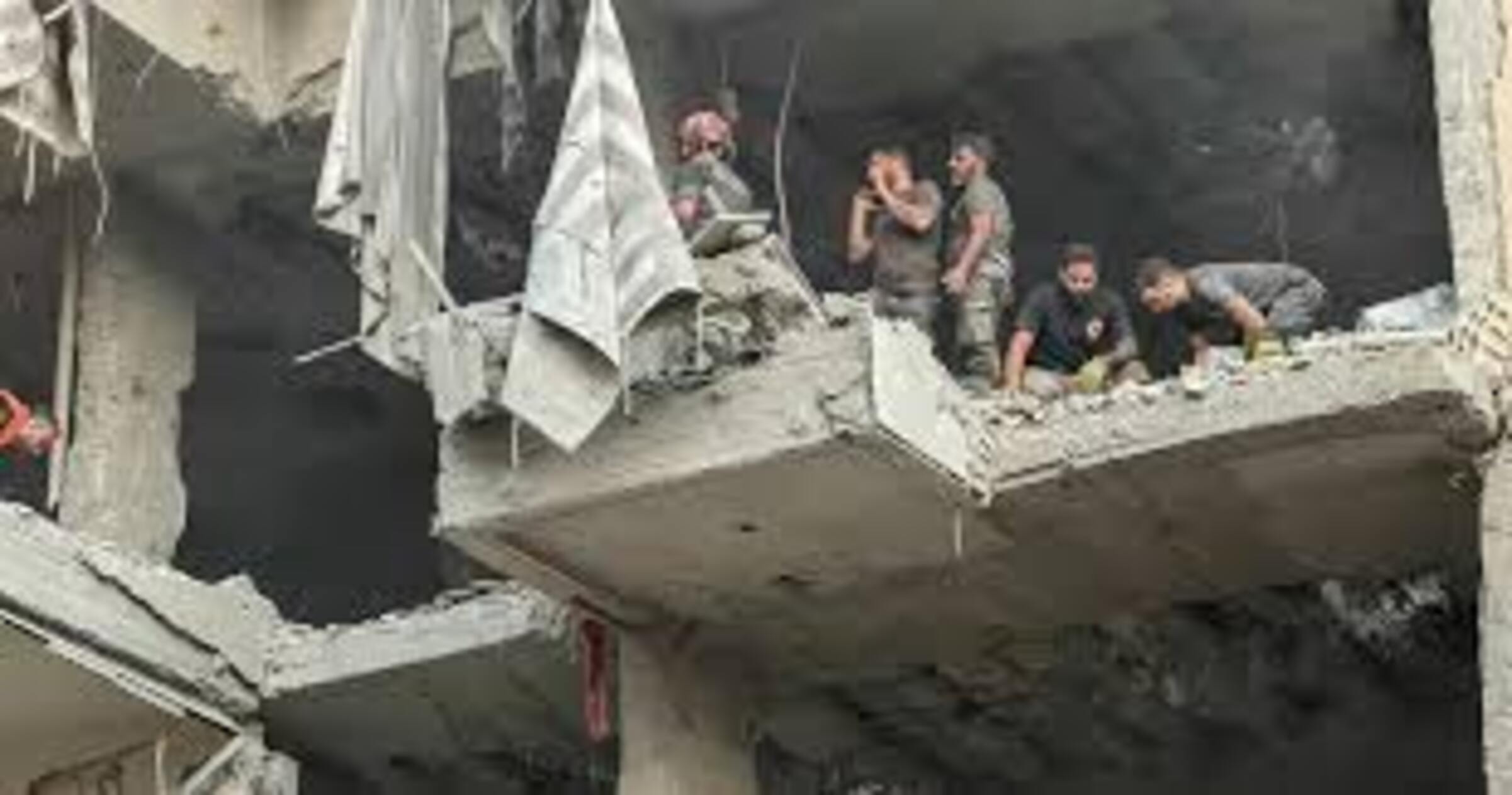 Proche-Orient : Israël a frappé un immeuble résidentiel pour viser un « chef d’état-major » du Hezbollah