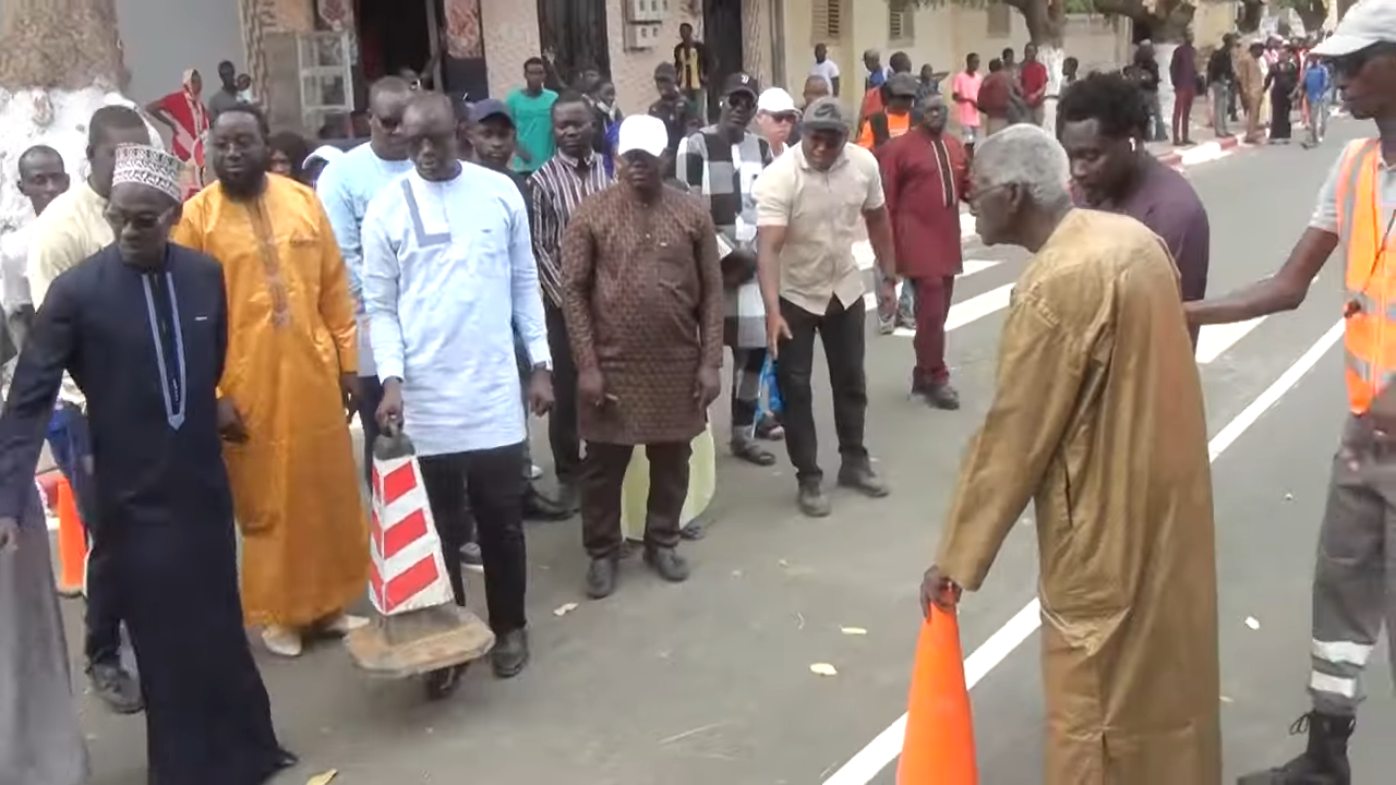 Thiès : Inauguration de la route de Aynina Fall par Babacar Diop
