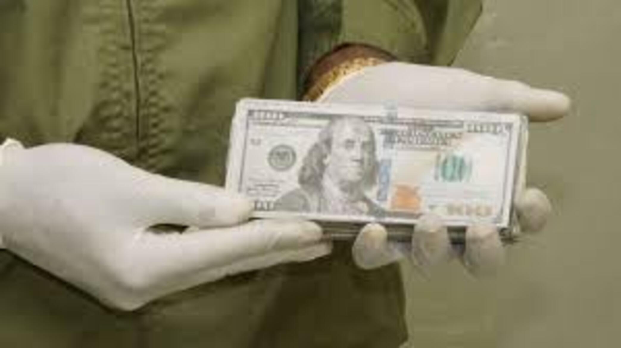 Guédiawaye : un ex-policier à la tête d’un réseau de faux dollars démantelé