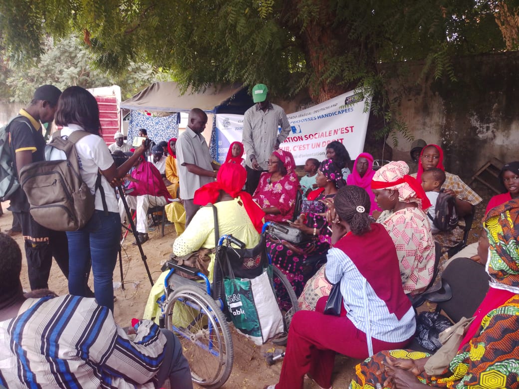 Kaolack : brassards rouges et mobilisation pour l’inclusion des personnes handicapées