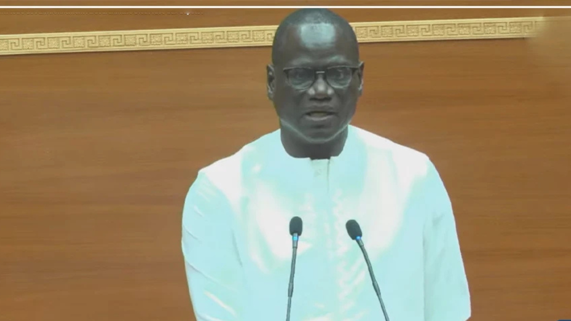 Loi sur les plastiques : le ministre pointe une application insuffisante malgré le consensus national Loi sur les plastiques : le ministre pointe une application insuffisante malgré le consensus national