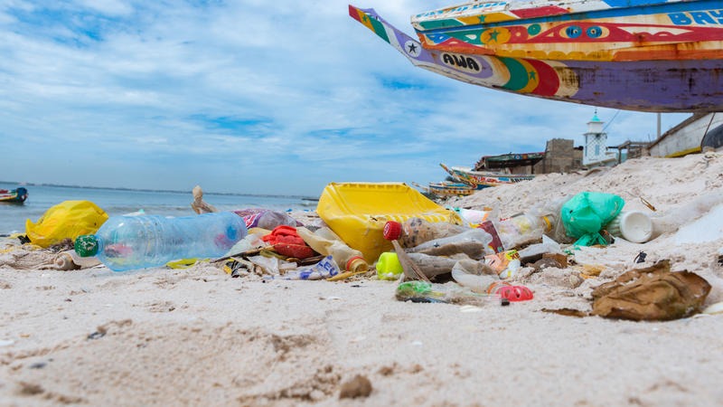 Pollution plastique : cinq ans après la loi, des résultats jugés insuffisants