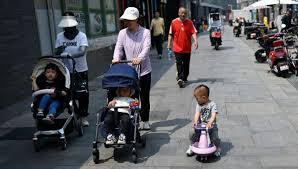 La Chine va taxer les contraceptifs et préservatifs pour tenter de relancer la natalité