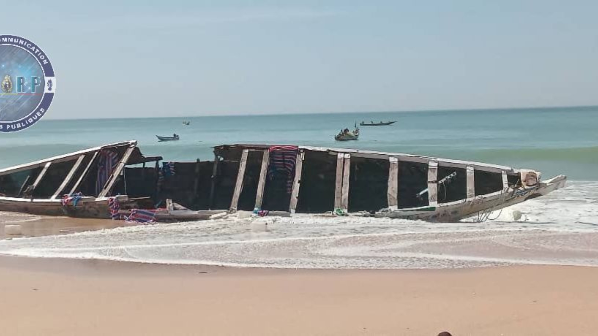 Popenguine : interception d’une pirogue transportant 123 candidats à l’émigration irrégulière