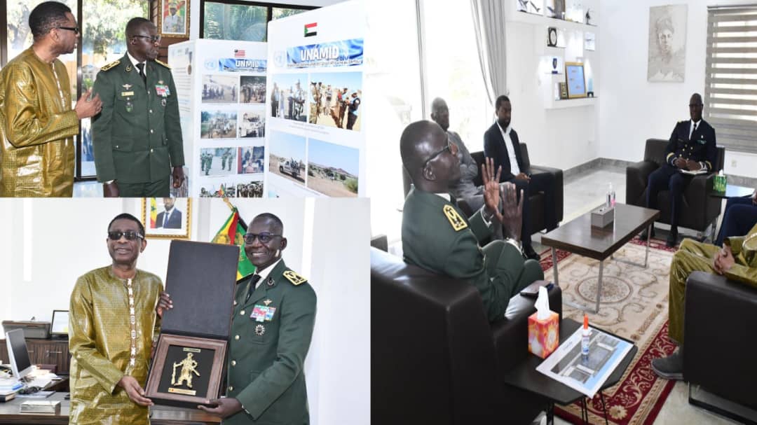 Youssou Ndour à l’honneur lors de la soirée de gala des Armées sénégalaises