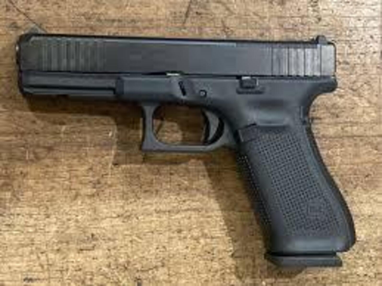 Drame à Touba : un père de famille se suicide, trois vidéos pour expliquer son geste Drame à Touba : un père de famille se suicide, trois vidéos pour expliquer son geste