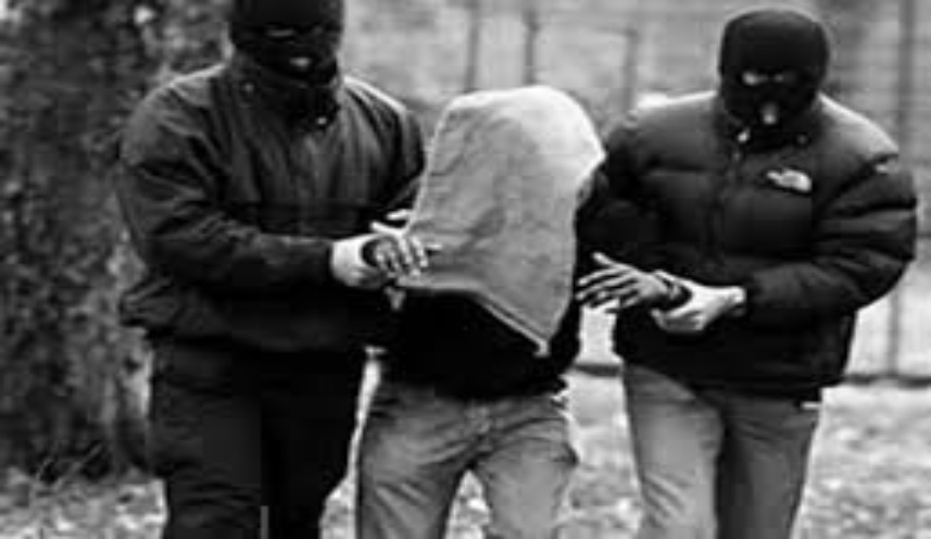 Kidnappé à Dakar, rasé et ligoté sous un baobab à Bambey : le calvaire d’un adolescent Kidnappé à Dakar, rasé et ligoté sous un baobab à Bambey : le calvaire d’un adolescent