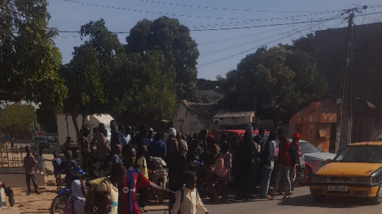 Thiès : grave accident entre une voiture et une moto Jakarta