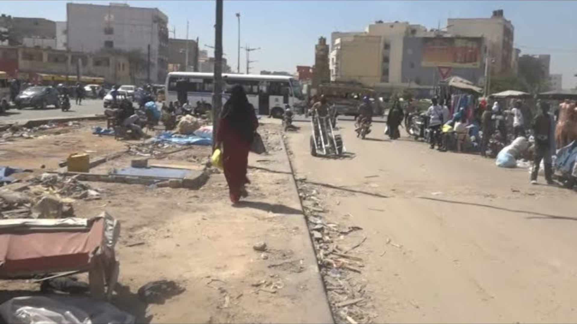 Déguerpissement au rond-point Sham : des commerçants contraints de quitter les lieux sans solution de recasement