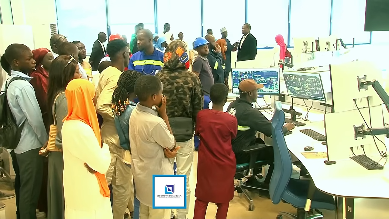 Les Ciments du Sahel fêtent l’excellence à Thiès : de 9 élèves à 423 lauréats, un engagement éducatif qui grandit Les Ciments du Sahel fêtent l’excellence à Thiès : de 9 élèves à 423 lauréats, un engagement éducatif qui grandit