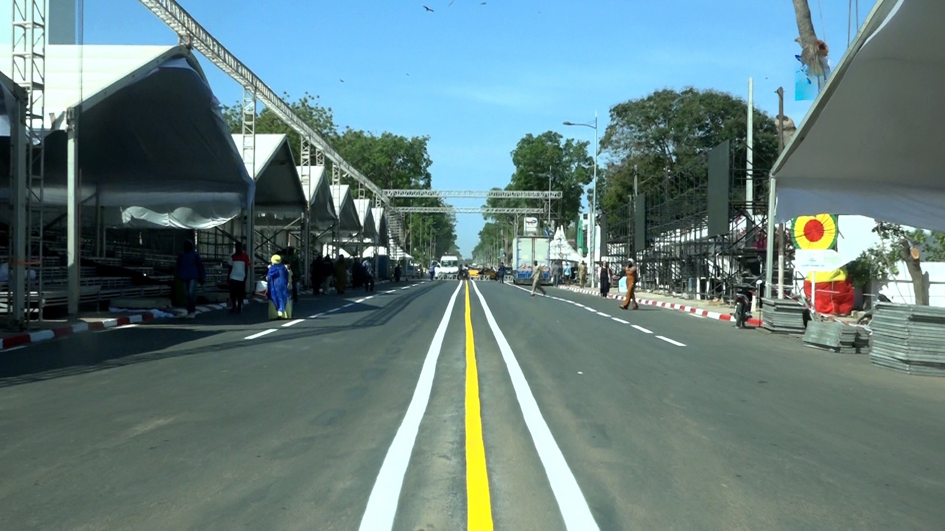 Avenue Caen à Thiès : un lieu historique au cœur du défilé du 4 avril