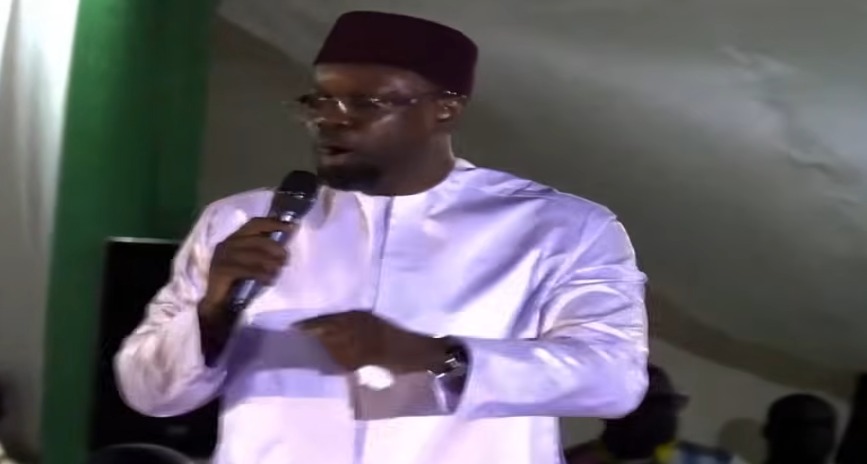 Touba : Ousmane Sonko avertit sur une éventuelle dissolution de l’Assemblée nationale et affirme détenir « tous les leviers »
