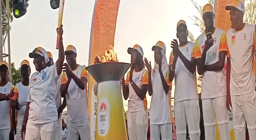 JOJ Dakar 2026 : la Flamme olympique circule actuellement dans les rues de Thiès