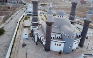 Visite des responsables de Daray Kokki à la Grande Mosquée de Thiès : Retour sur cet événement religieux