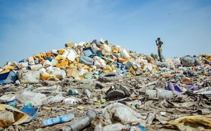 Pollution plastique au Sénégal : un fléau persistant malgré la législation