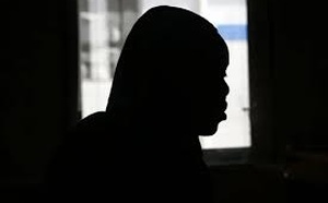 Scandale à Thially : une jeune épouse enceinte de son ex-compagnon