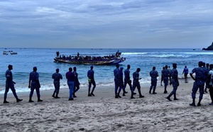 Ouakam : une pirogue de migrants abandonnée en mer accoste sur la plage