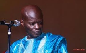 Omar Pène : après “Douane”, un nouveau titre en hommage à la Police nationale ? Omar Pène : après “Douane”, un nouveau titre en hommage à la Police nationale ?