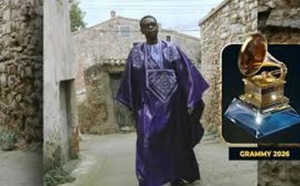 Youssou Ndour nominé aux Grammy Awards pour son album “Éclairer le monde”