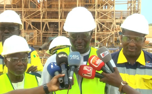 La GCO (Grande Côte Opérations) ouvre ses portes au Dr Babacar Diop, Maire de la Ville de Thiès, et à son Conseil Municipal