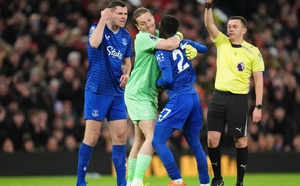 Everton : Idrissa Gana Gueye présente ses excuses après son exclusion face à Manchester United