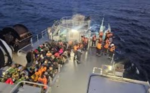 Saint-Louis : la Marine sénégalaise sauve 429 migrants en pleine mer