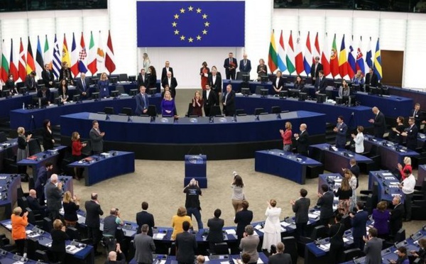 Les eurodéputés remettent en cause la présidence hongroise de l’UE