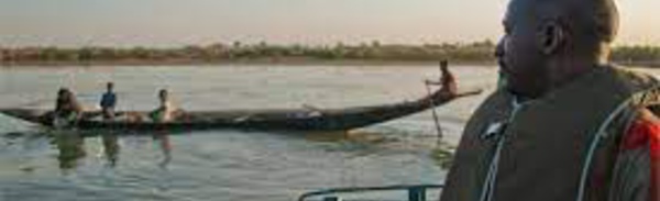 Guinée : au moins 7 écolières noyées dans le naufrage d'une pirogue