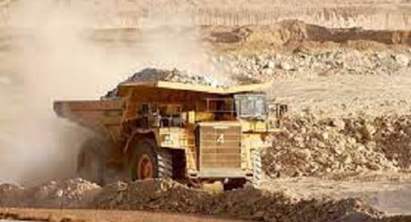Le Mali adopte un nouveau code pour augmenter les profits de l'or et des minerais