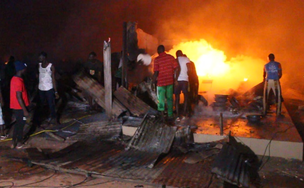Incendie dévastateur au marché central de Mbour : cinq magasins consumés par les flammes