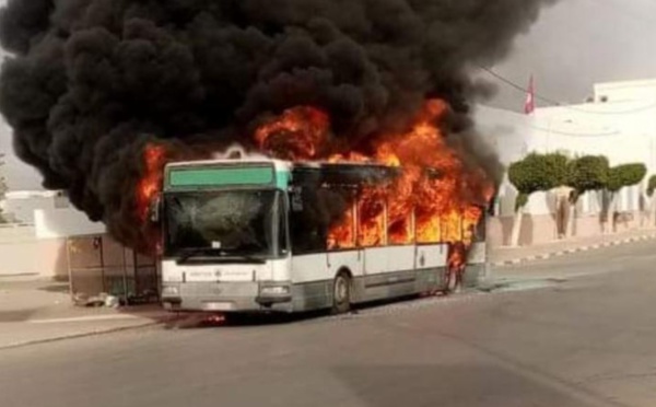 Incident lors du Daaka : Incendie d'un bus transportant des pèlerins mauritaniens, bagages perdus