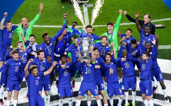 Chelsea surclasse le PSG (3-0) et décroche la première Coupe du monde des clubs à 32 équipes