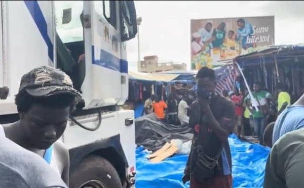 Thiès : un camion frigorifique tue un commerçant et blesse plusieurs personnes à la foire de Sofraco