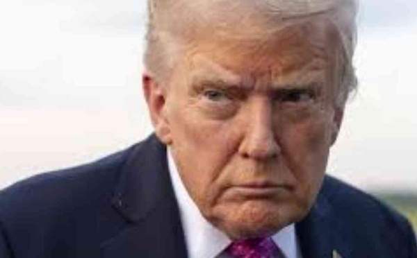 Etats-Unis : Trump réclame 15 milliards de dollars au New York Times, accusé de diffamation