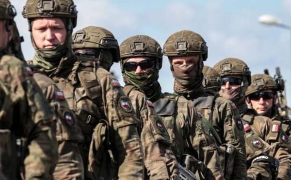 Guerre en Ukraine : L’armée polonaise en alerte et de plus en plus d’Ukrainiens sans électricité