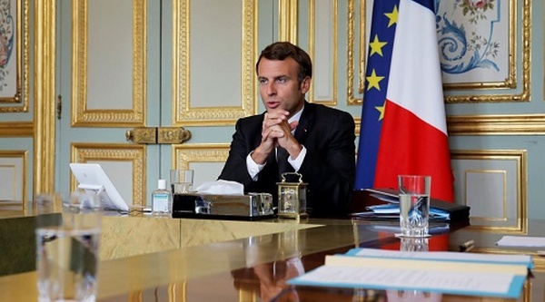 Crise en France : "Il est impossible de travailler sous les ordres de Macron"