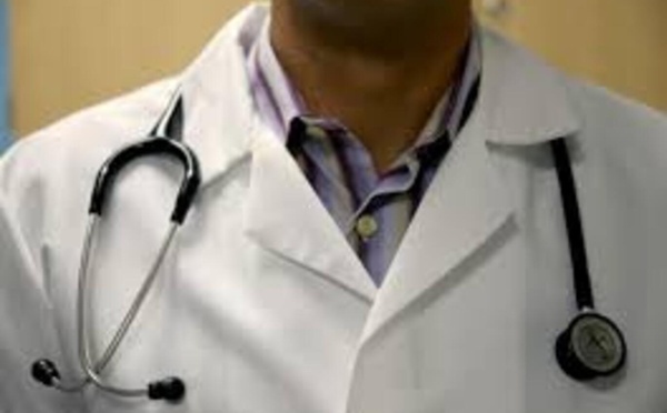 Saraya : Arrestation d’un jeune homme pour exercice illégal de la médecine et mise en danger de la vie d’autrui