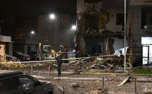 Nuit meurtrière à Kiev : nouvelle attaque russe cause des morts et des blessés