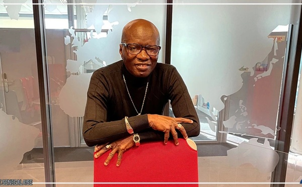 Oumar Pène célèbre les 50 ans du Super Diamono avec un album souvenir et un hommage aux FDS