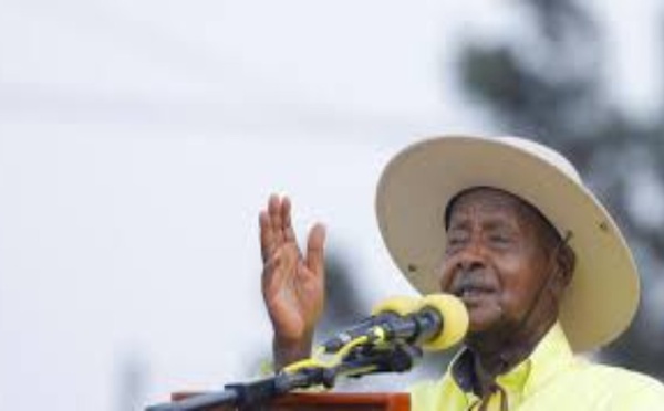 Ouganda : Yoweri Museveni réélu pour un septième mandat, tension autour de l’opposition