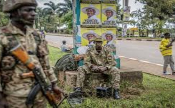 OUGANDA : DES DIZAINES D’OPPOSANTS TUÉS, DES MILLIERS ARRÊTÉS